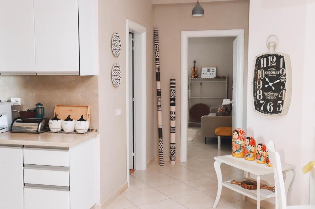 Large Apartment Near The Seaside Boulevard Lungomare Vlorë Buitenkant foto