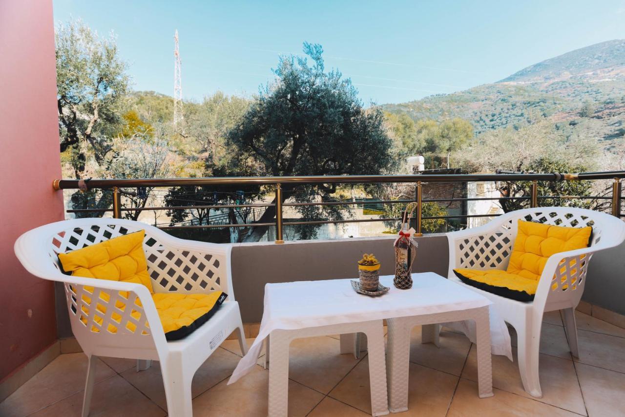 Large Apartment Near The Seaside Boulevard Lungomare Vlorë Buitenkant foto