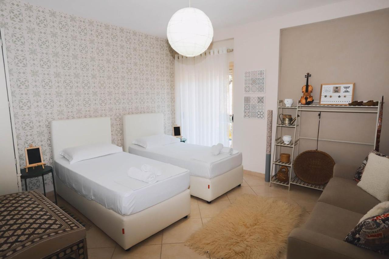 Large Apartment Near The Seaside Boulevard Lungomare Vlorë Buitenkant foto